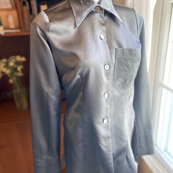 S SILVER GRAY SHINY BUTTON DOWN BLOUSE POCKET BUTTON CUFF ODDS AND EVENS - Picture 2 of 10